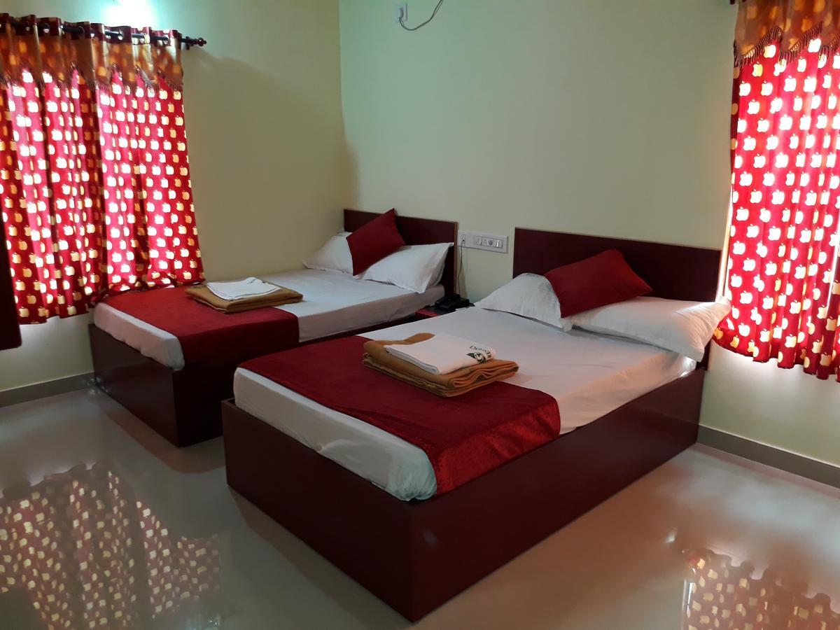 Hotel Ganga Residency Kuzhittura Luaran gambar