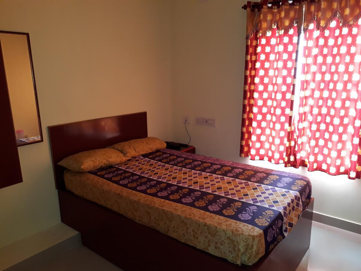 Hotel Ganga Residency Kuzhittura Luaran gambar